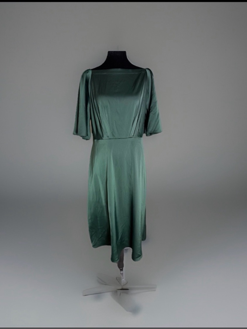 Banana Republic Emerald Green Satin Dress Size 8 Midi Flutter Sleeve Elegant NWT - Picture 2 of 15